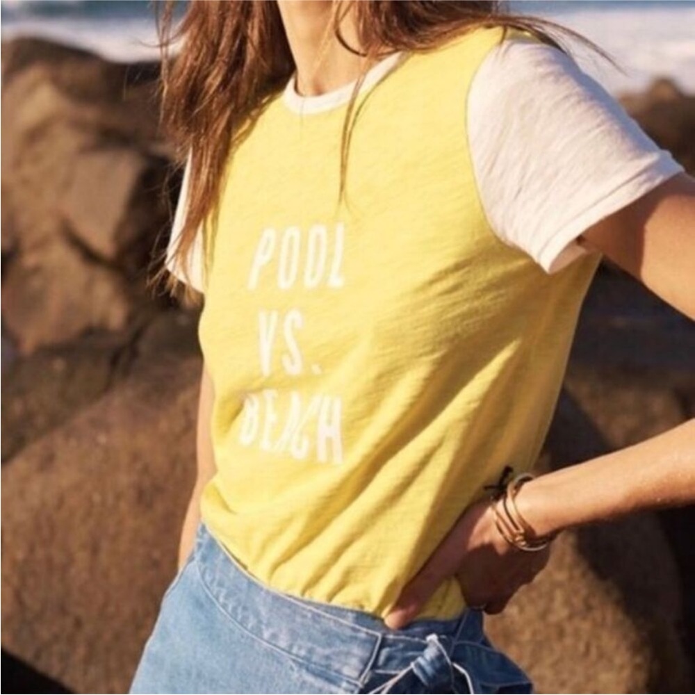 Madewell Yellow & White Graphic Pool vs. Beach T-Shirt size medium - Picture 7 of 8